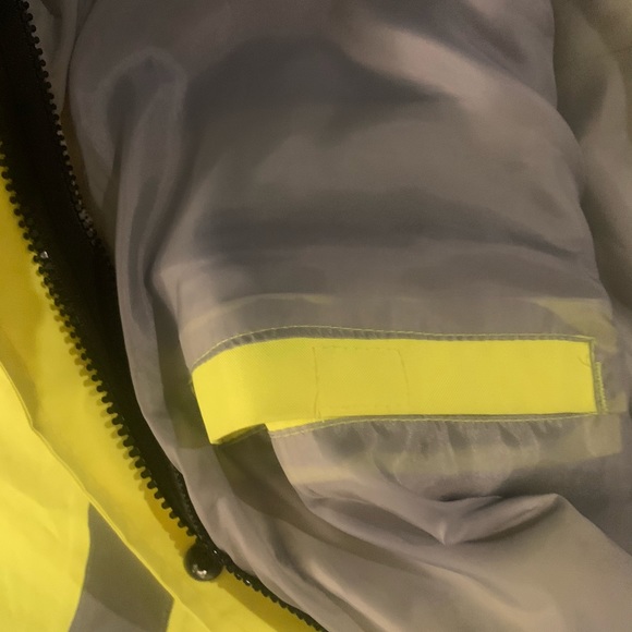 Reflective work jacket - Picture 6 of 7